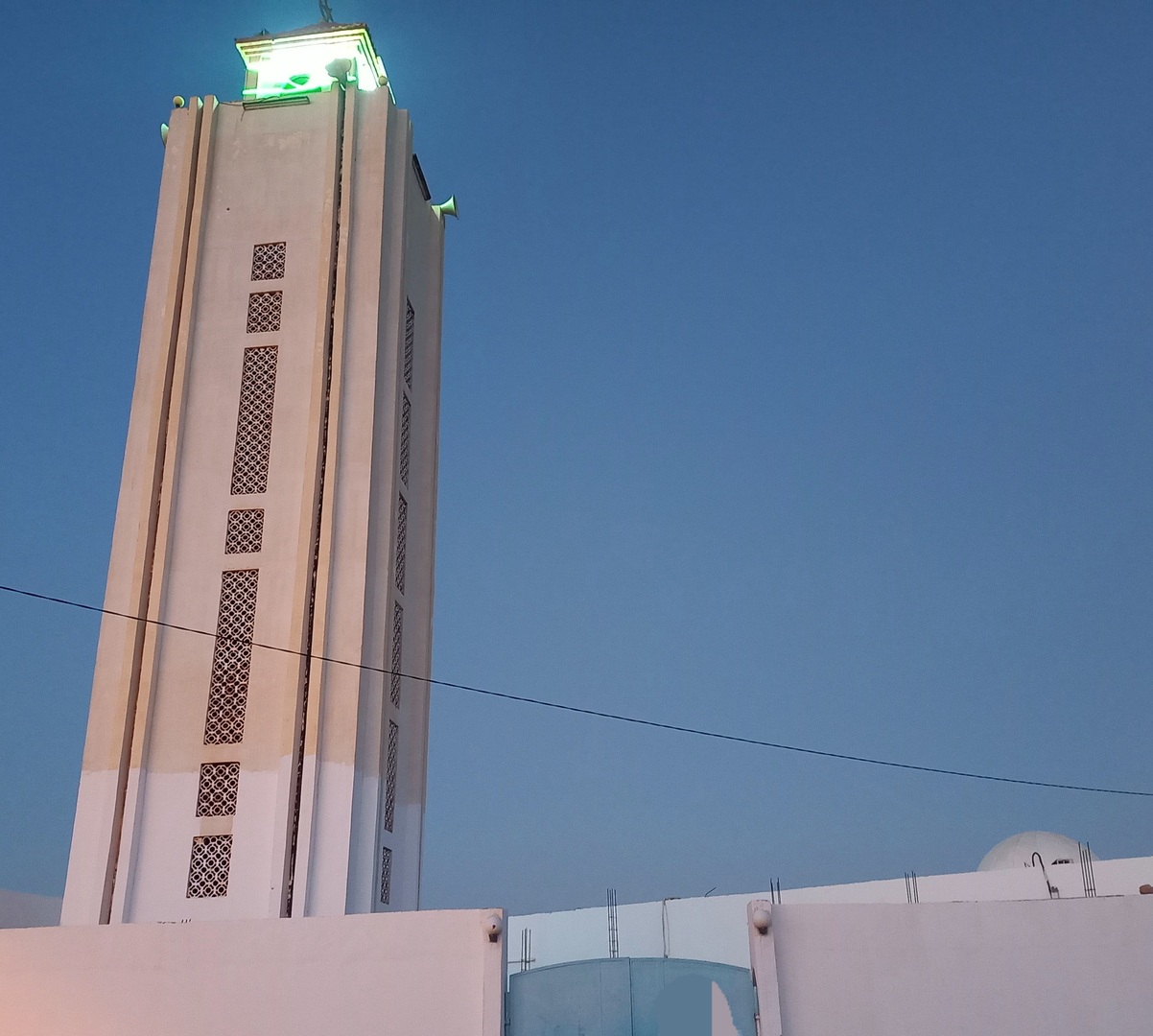 Photo de جامع الخروبة