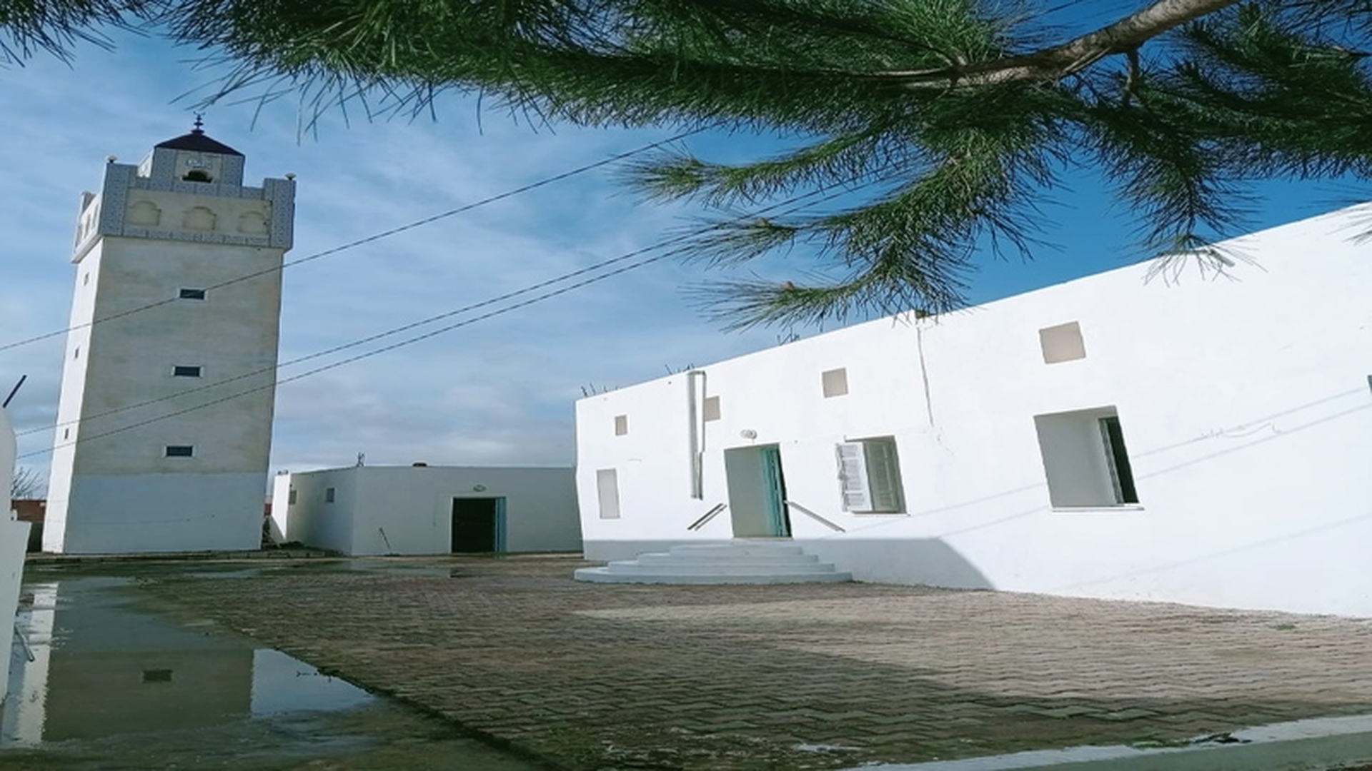 Photo de جامع التقوى زنڨو تاكلسة