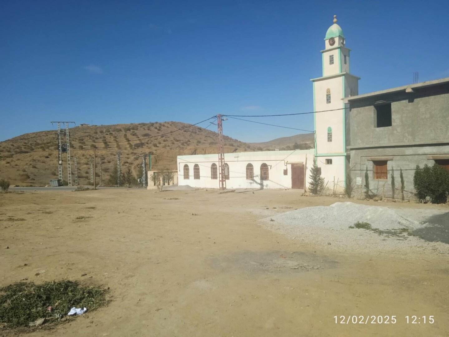 Photo de مسجد علي بن أبي طالب قرية الحراش