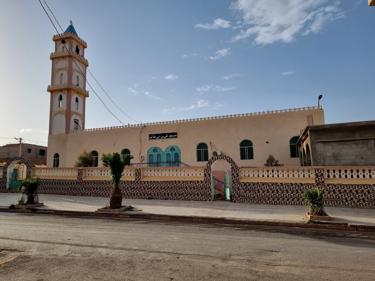 Photo de مسجد علي بن أبي طالب _ سيدي لزرق _