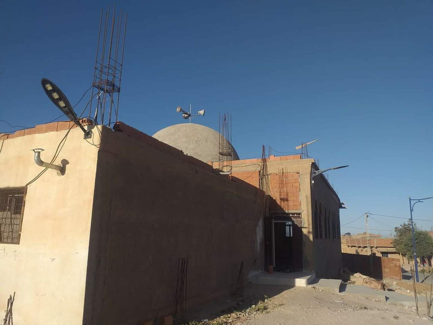 Photo de مسجد الخلفاء الراشدين _ الخيثر
