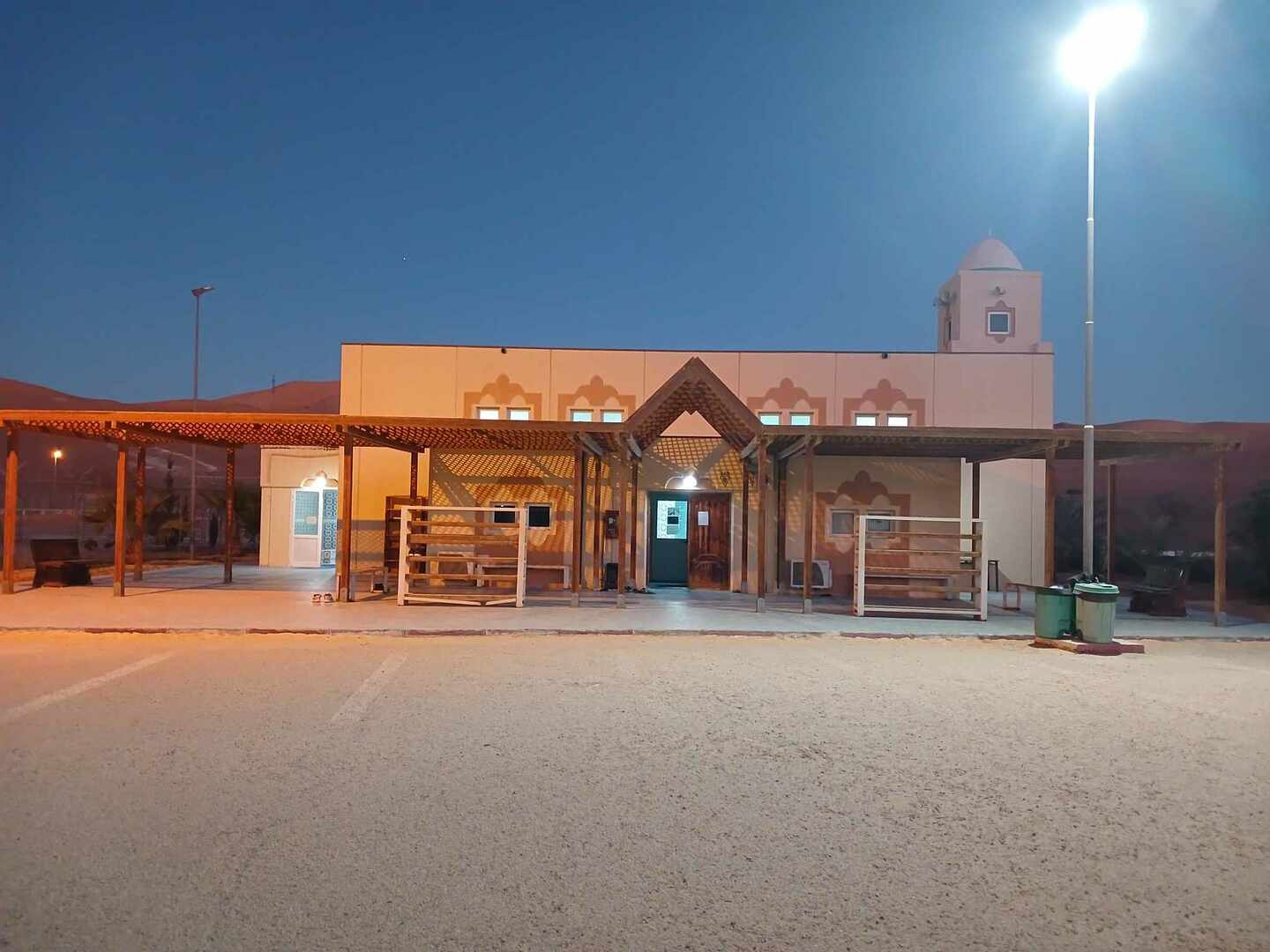Photo de مسجد قاعدة الحياة المرق