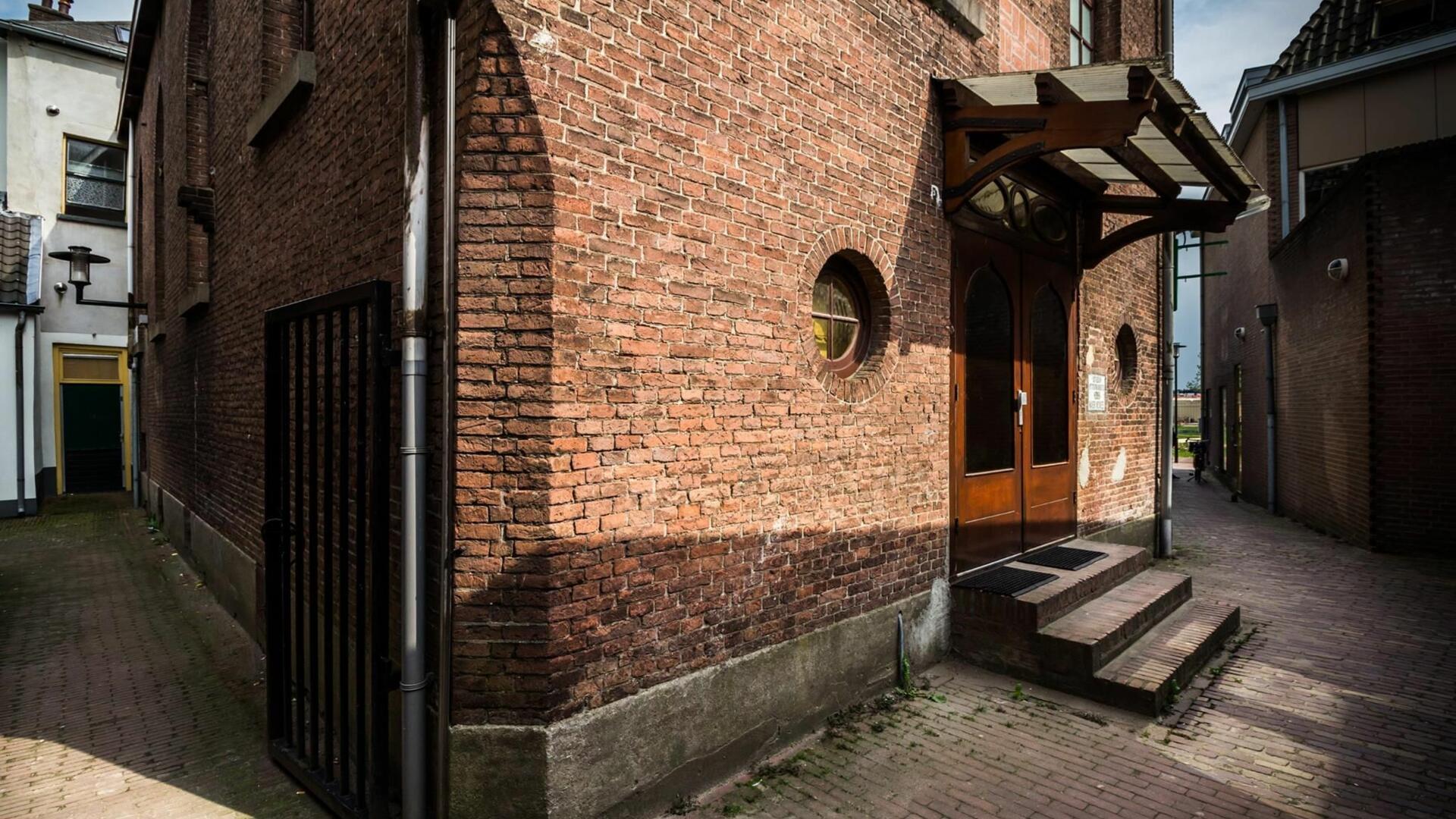 Foto van Moskee Naser Tiel